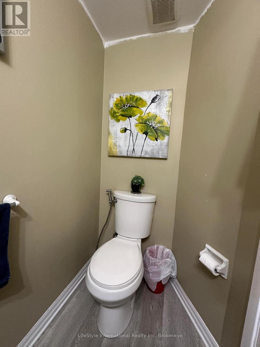 4 - 5982 Dunn Street Property Photo 30