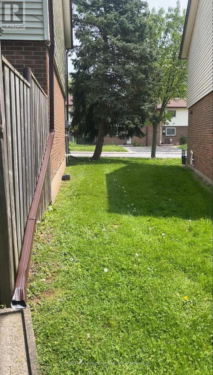 4 - 5982 Dunn Street Property Photo 32
