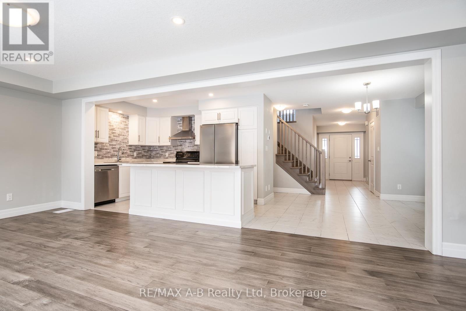 45 Robertson Drive Property Photo 1
