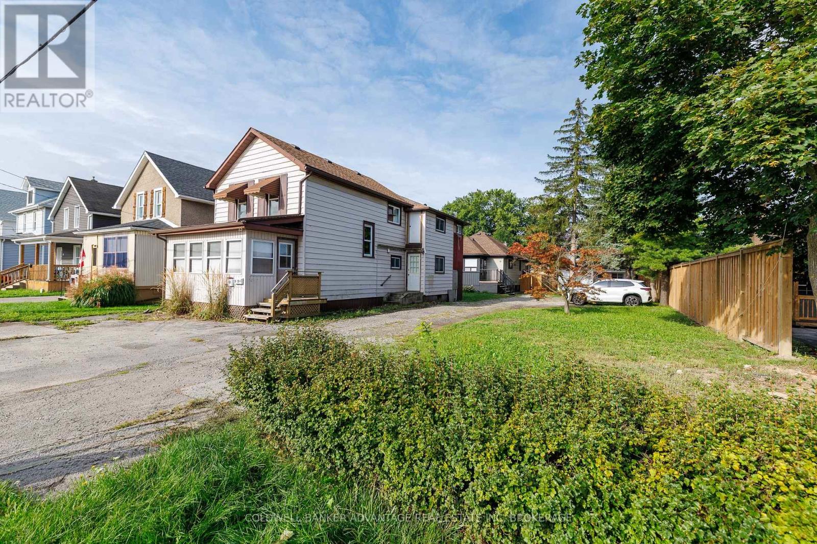 13/15 Duncan Street W Property Photo 2