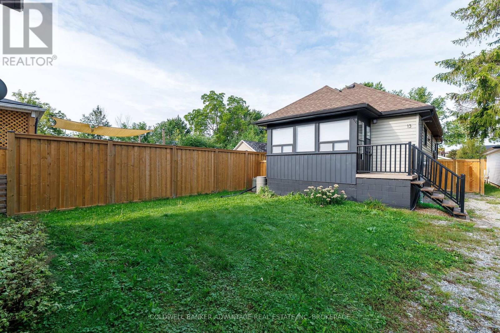 13/15 Duncan Street W Property Photo 5