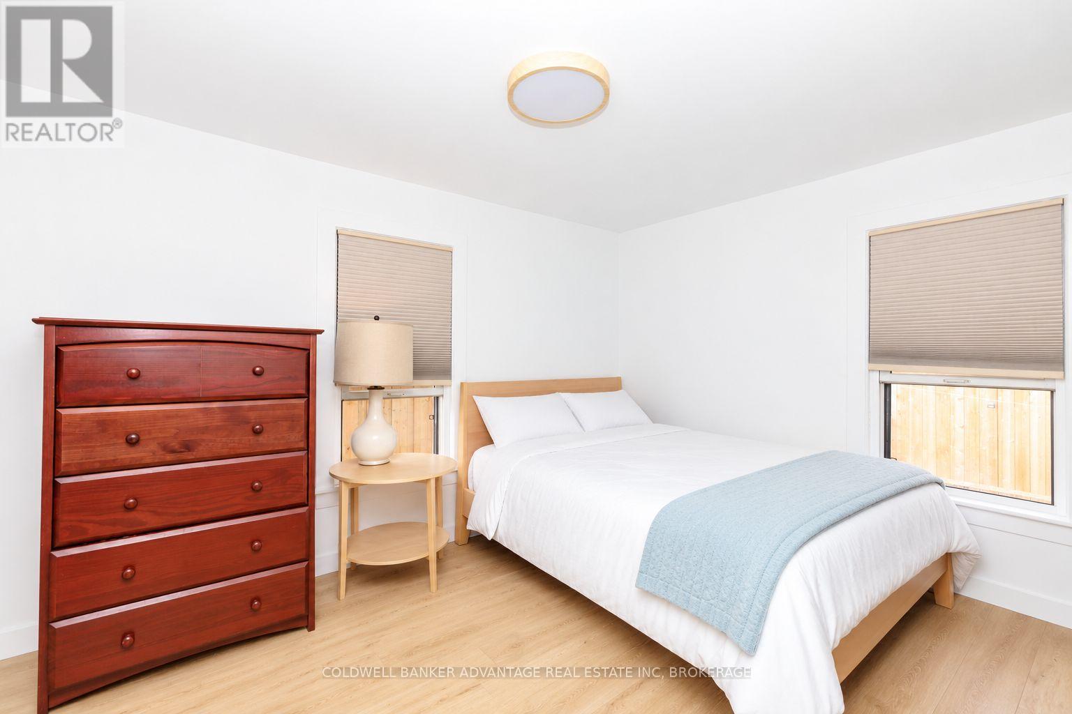 13/15 Duncan Street W Property Photo 11
