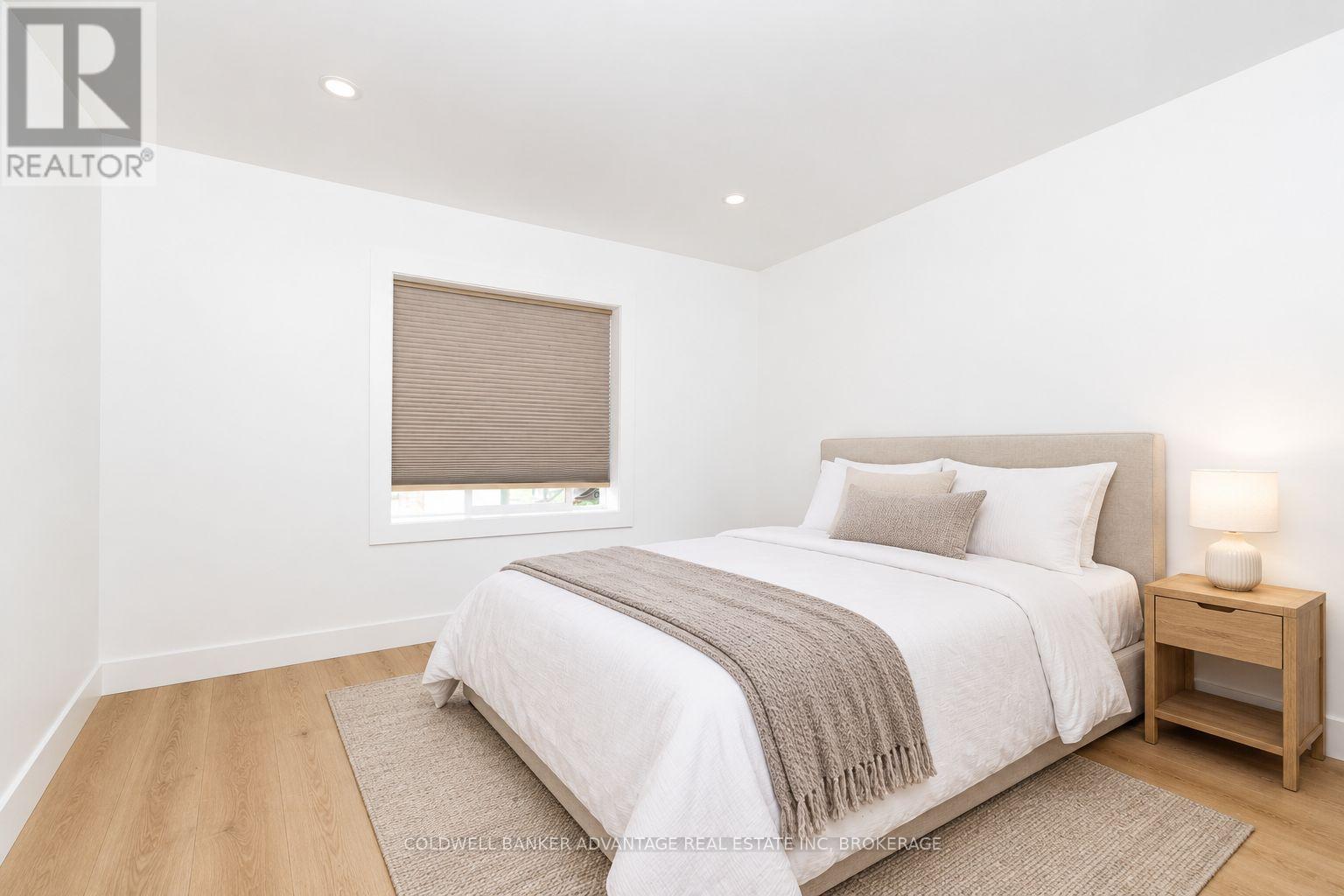 13/15 Duncan Street W Property Photo 12