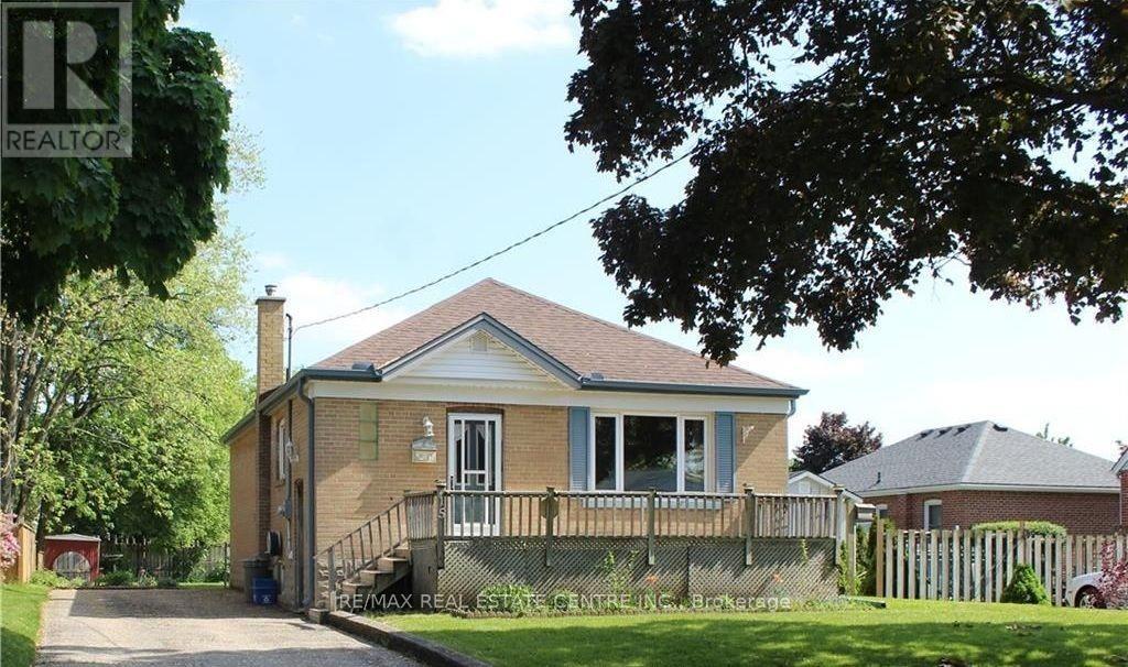 Upper - 15 Chelsea Road Property Photo 1