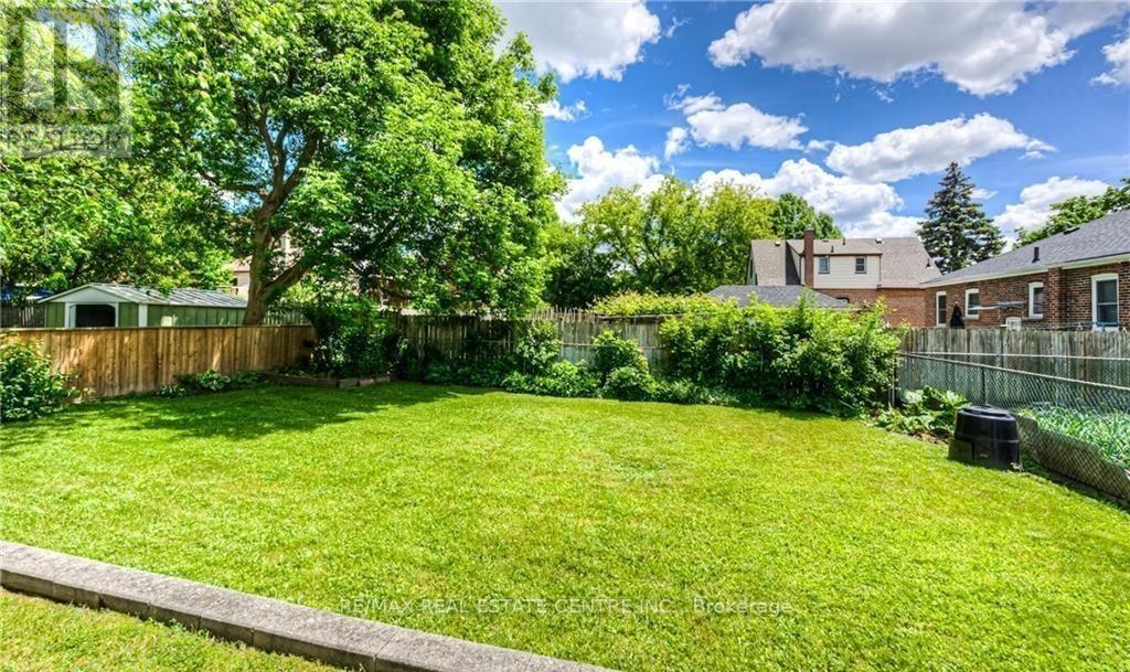 Upper - 15 Chelsea Road Property Photo 4