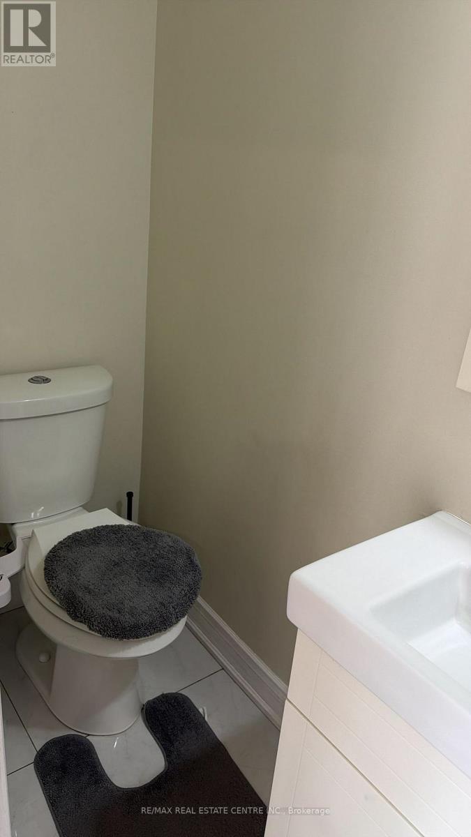 Upper - 15 Chelsea Road Property Photo 22