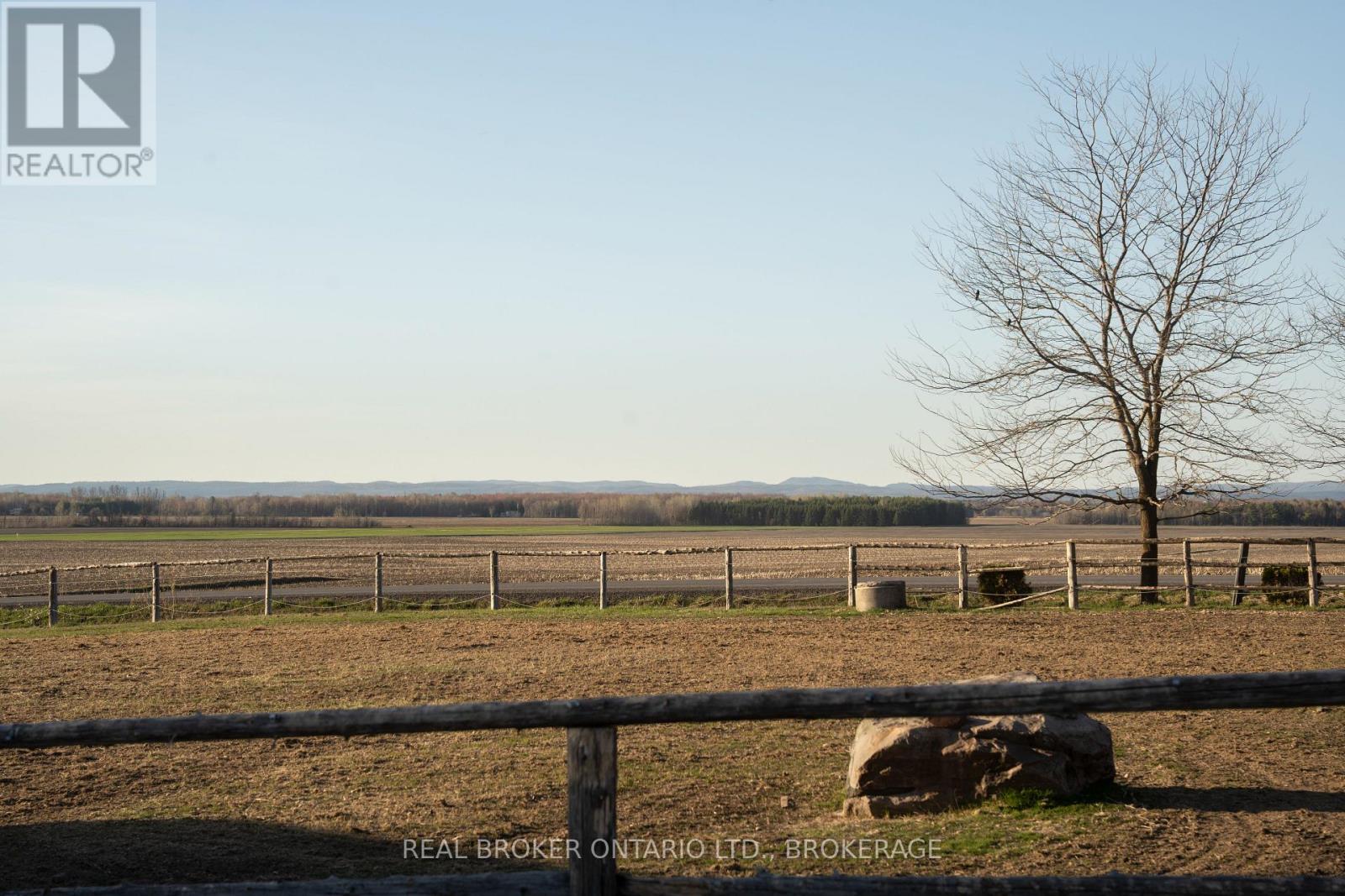 1850 Ridge Road W Property Photo 11