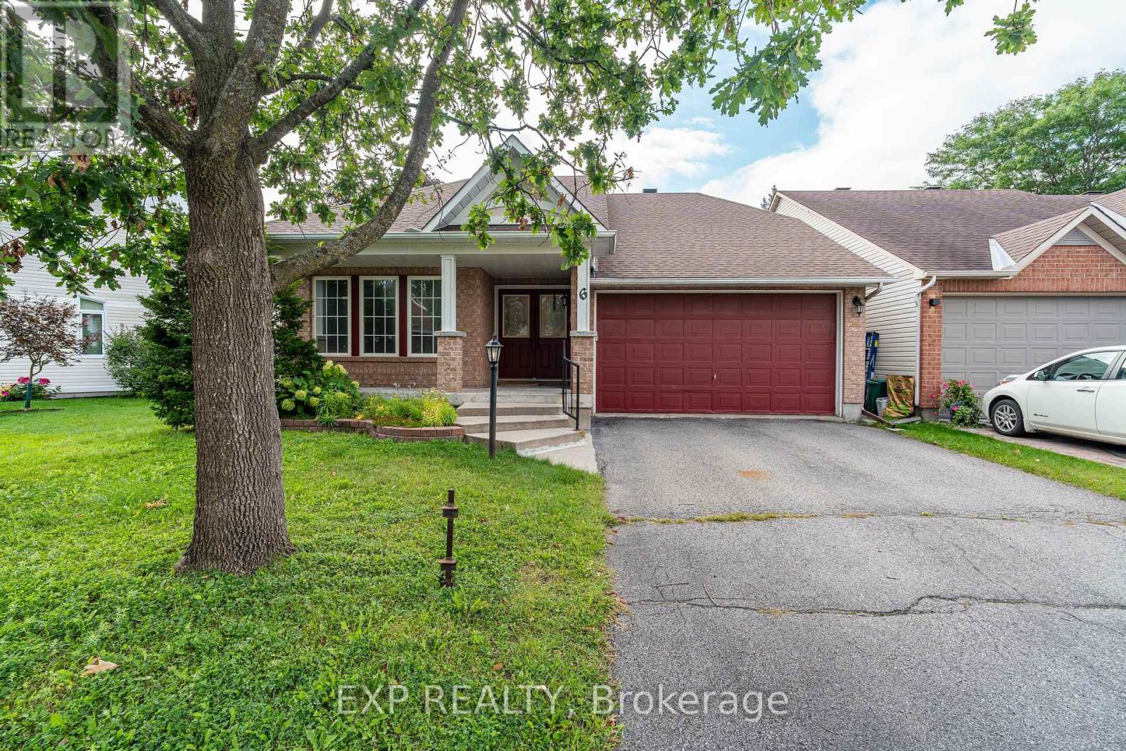 6 WINDCHIME CRESCENT