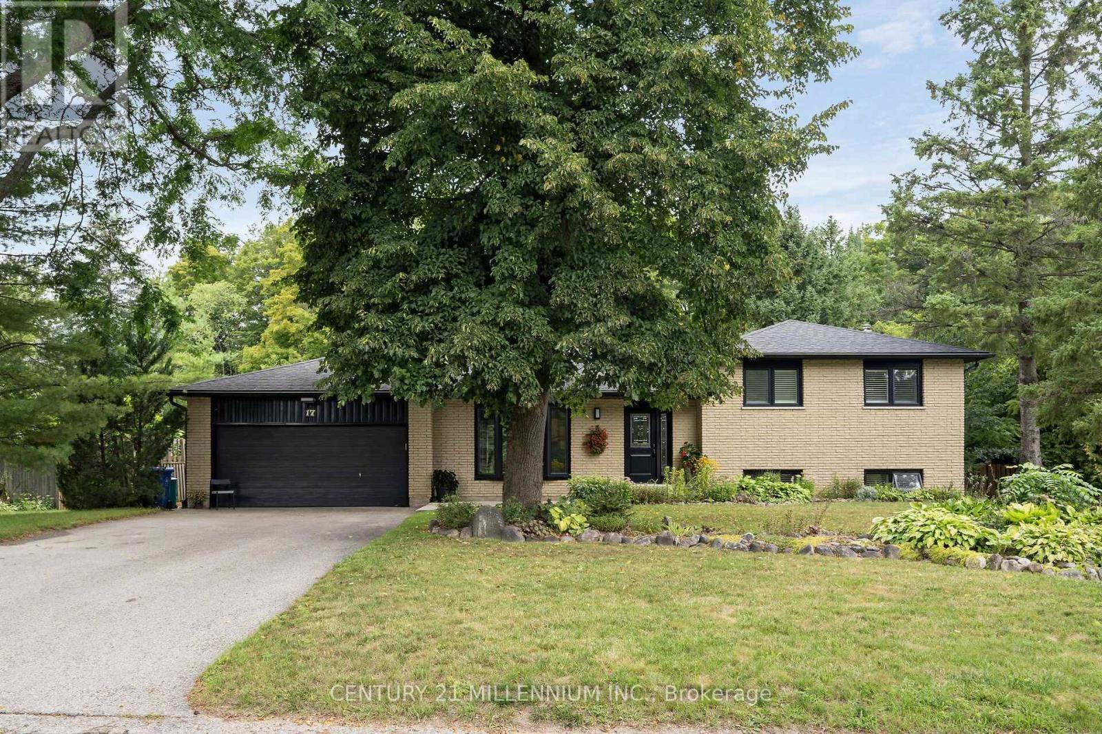 17 Erin Heights Drive Property Photo 1