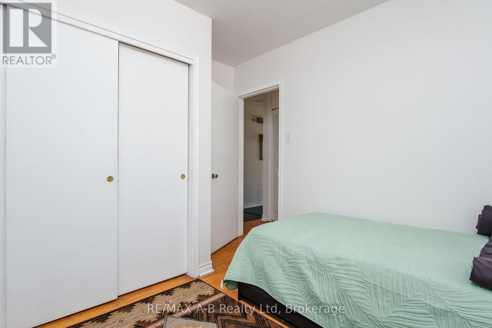 727 Frederick Street Property Photo 16