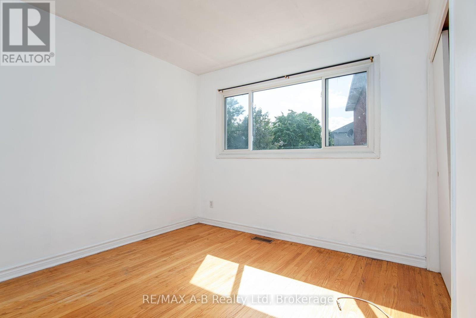 727 Frederick Street Property Photo 29