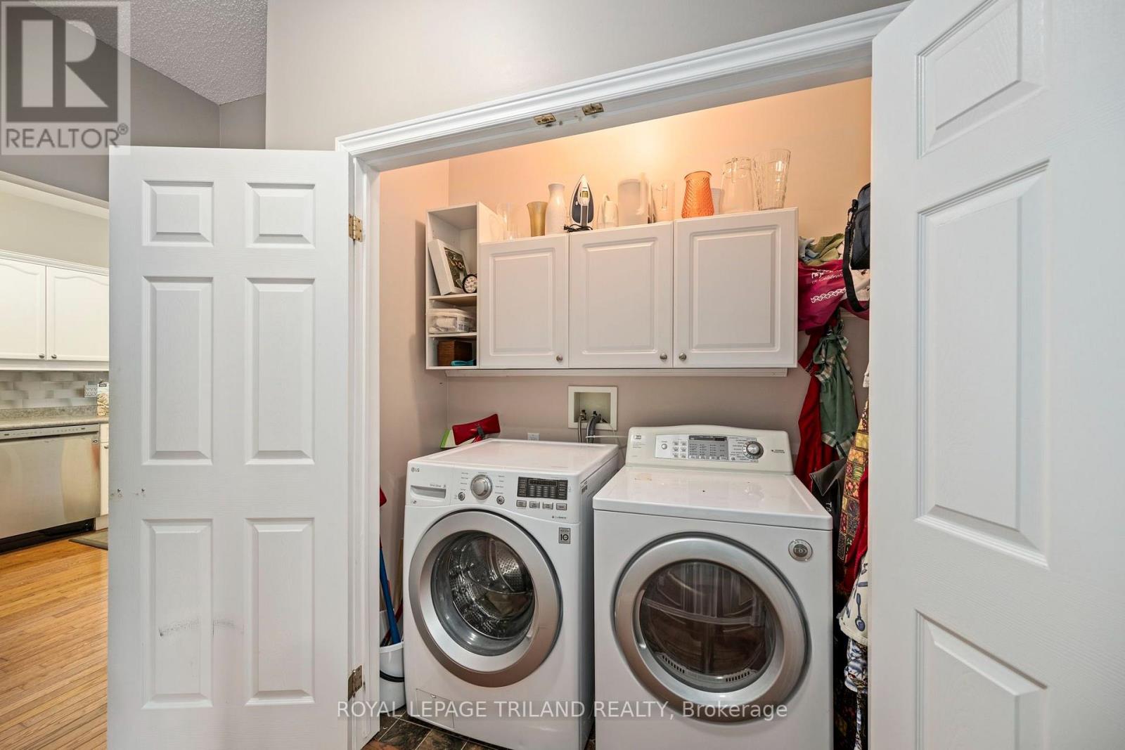 252 - 2025 Meadowgate Boulevard Property Photo 30