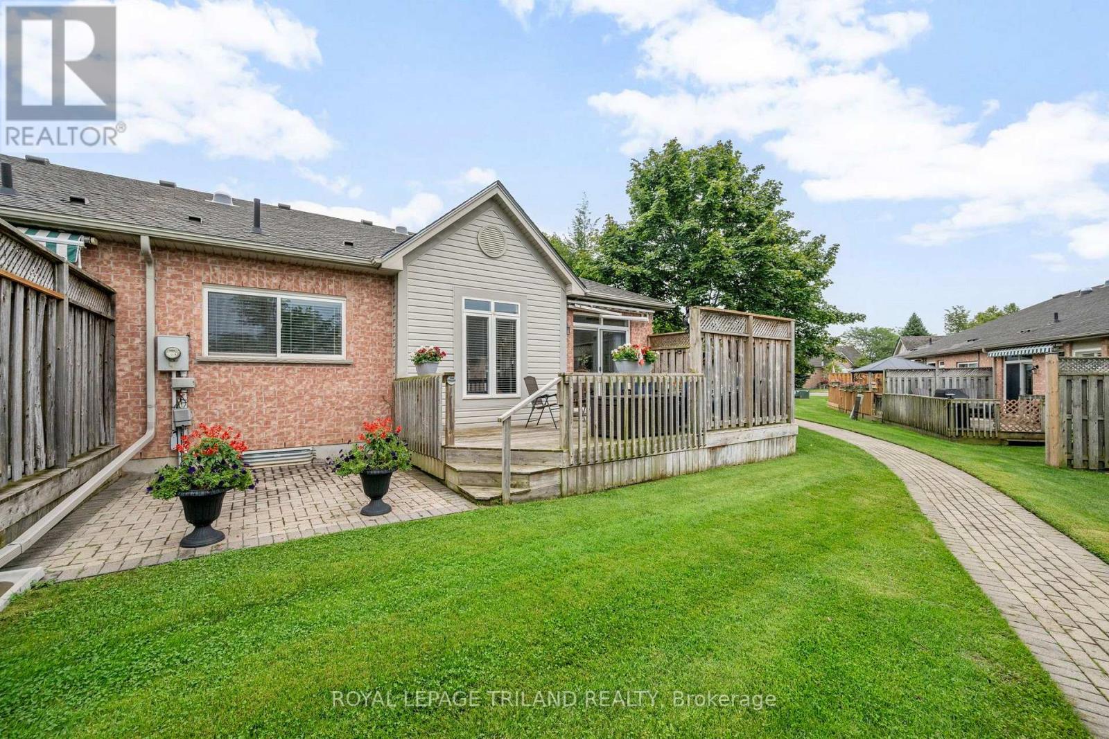 252 - 2025 Meadowgate Boulevard Property Photo 35