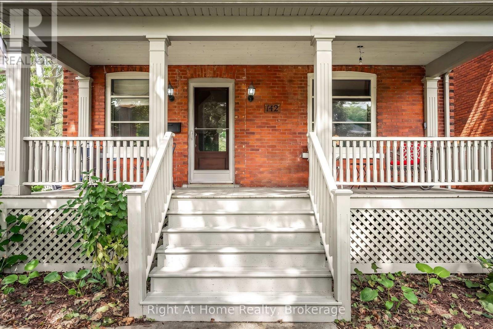 142 Elizabeth Street Property Photo 2