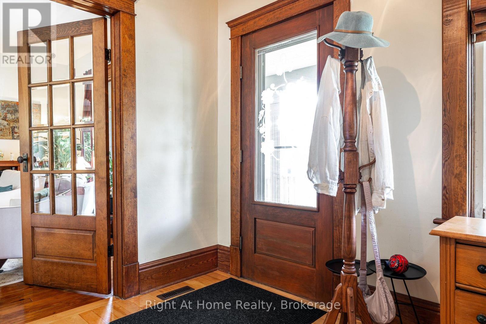 142 Elizabeth Street Property Photo 4