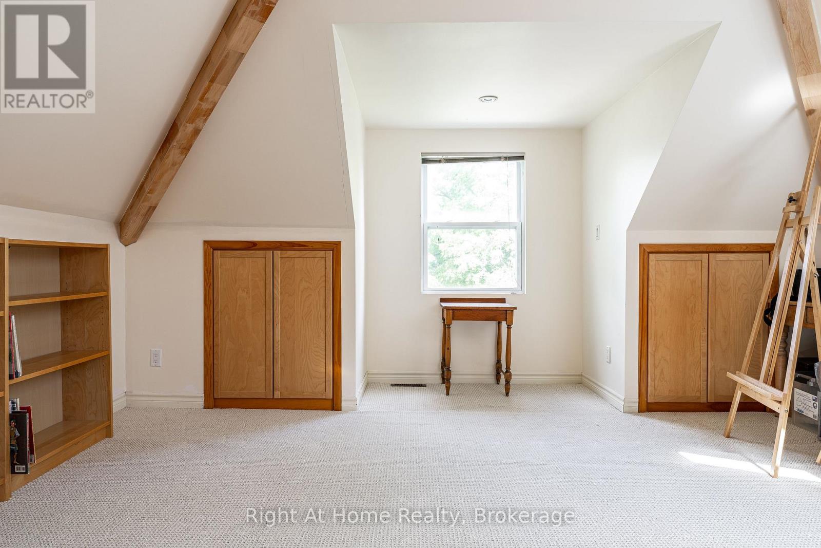 142 Elizabeth Street Property Photo 34