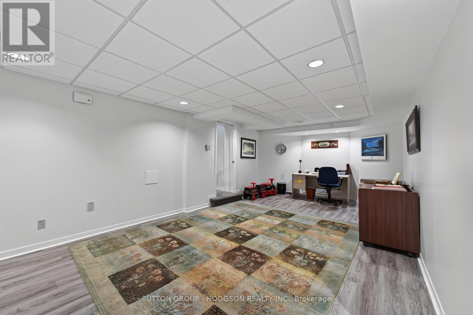 19 Tallwood Circle Property Photo 39