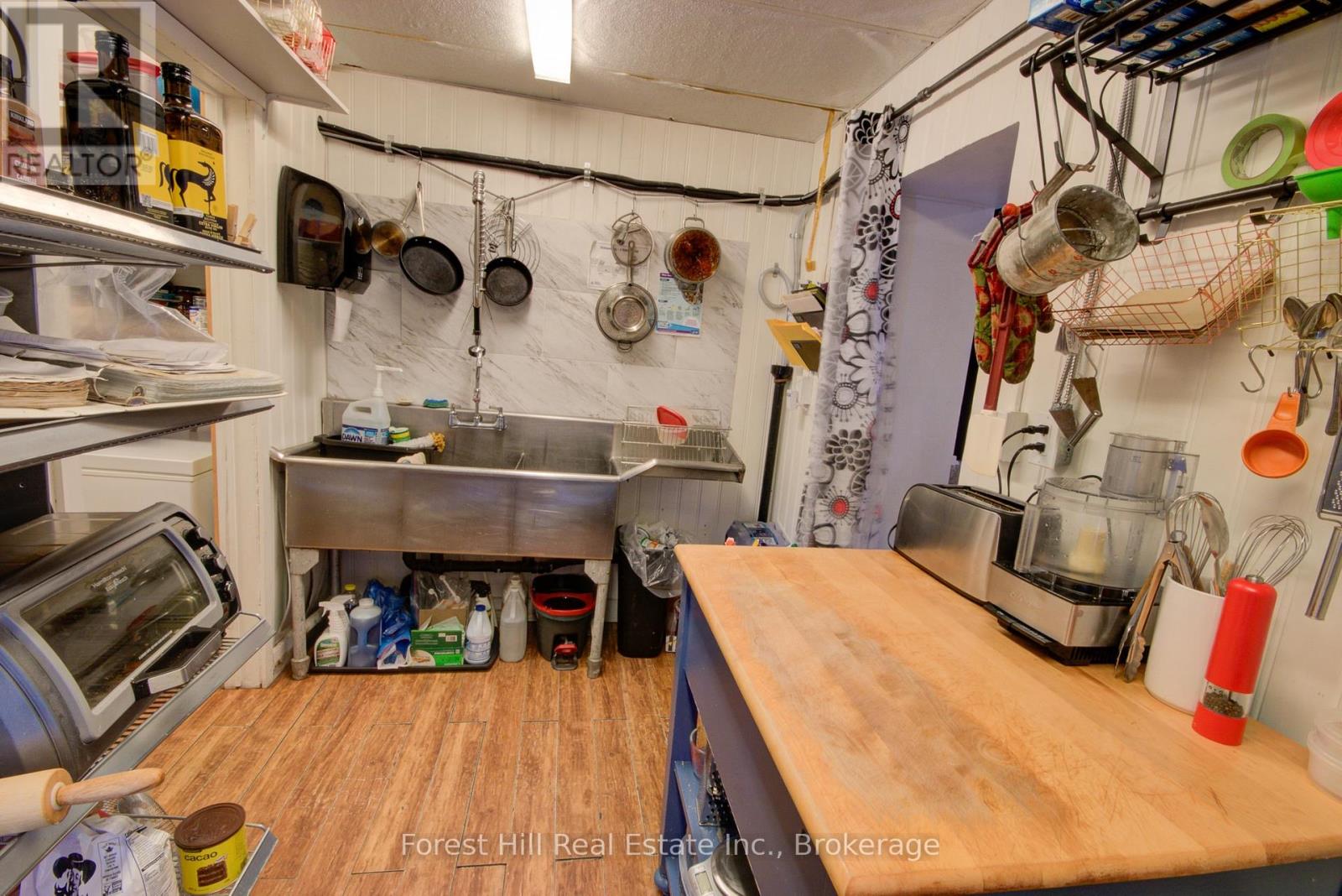 X13753546 Property Photo 24