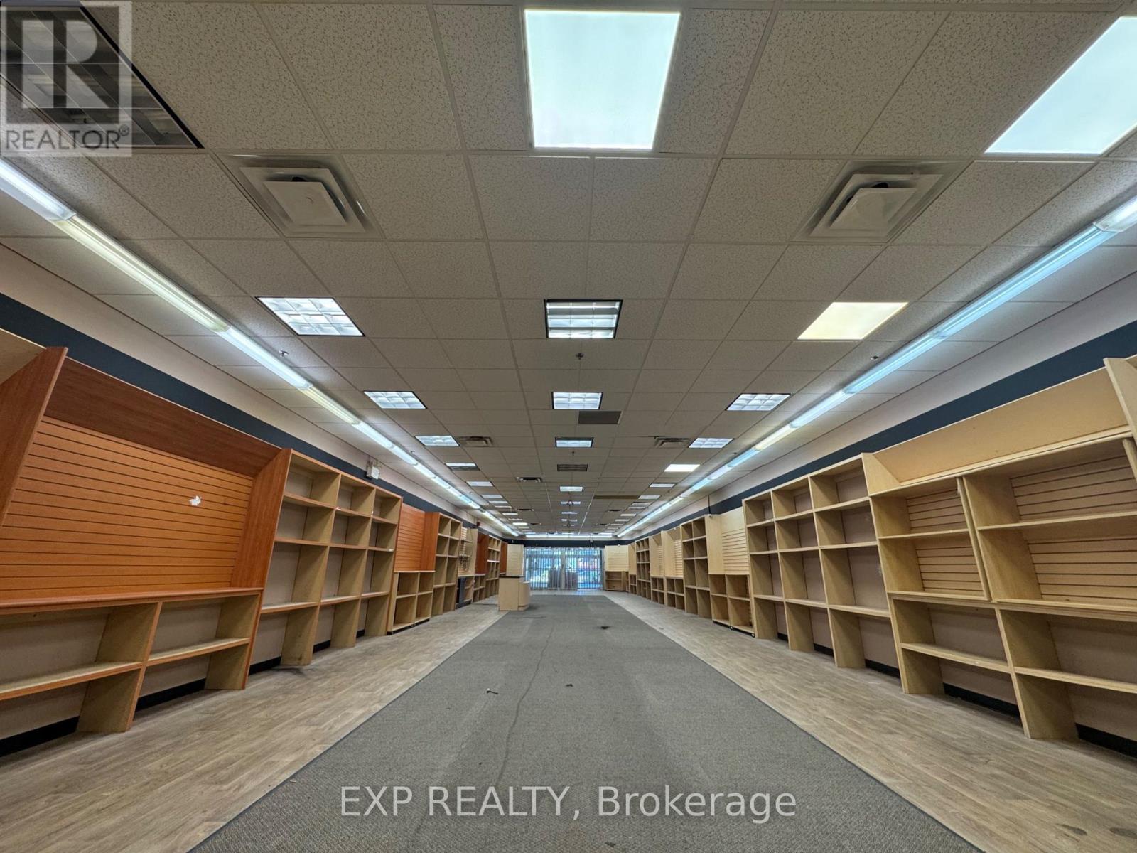 2 - 301 Oxford Street W Property Photo 6