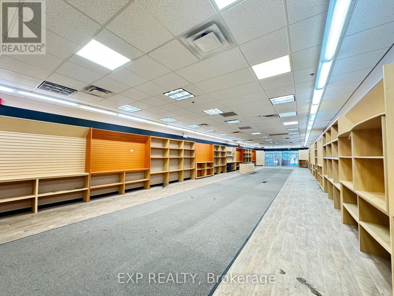 2 - 301 Oxford Street W Property Photo 8