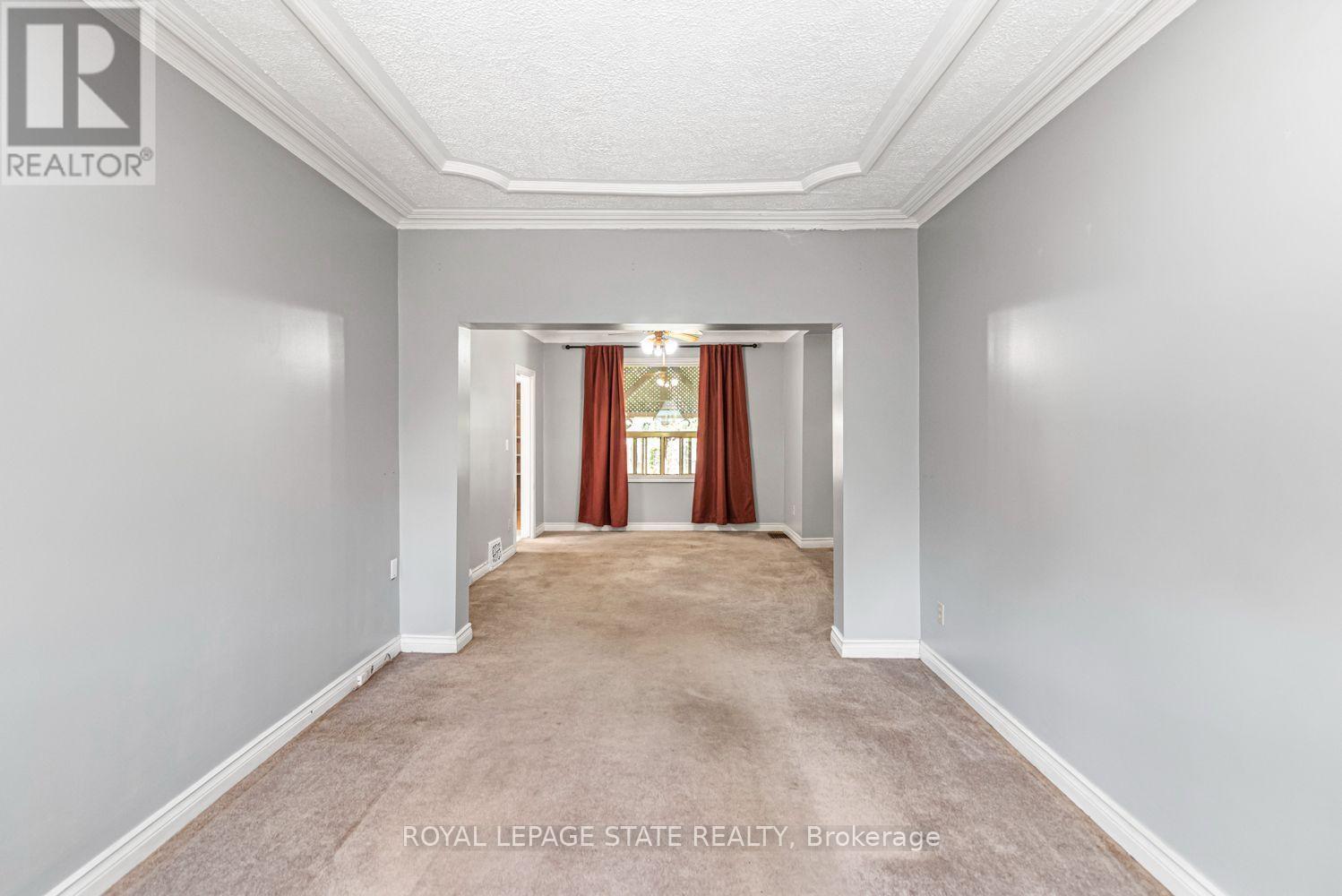 75 Kensington Avenue N Property Photo 13