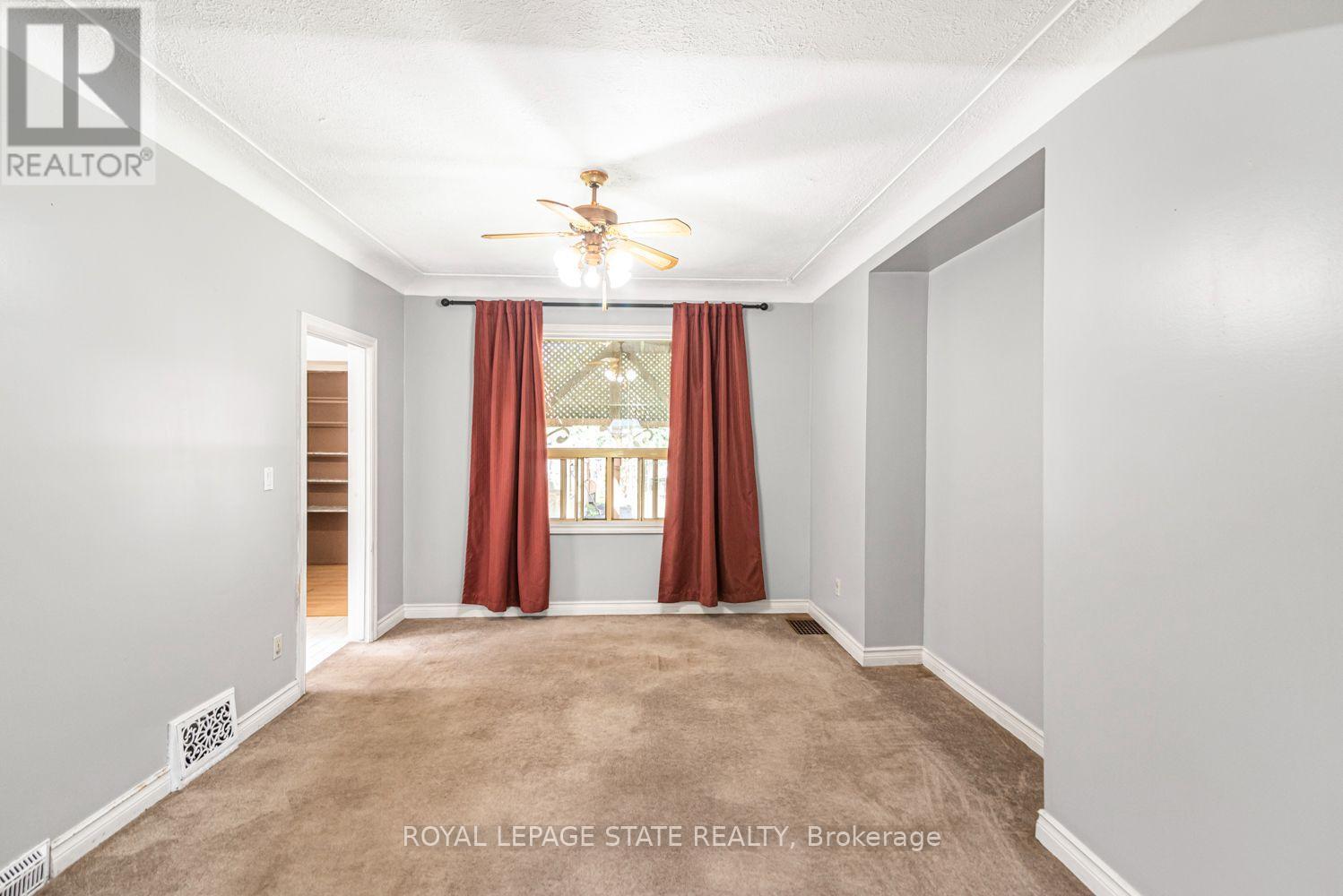 75 Kensington Avenue N Property Photo 16