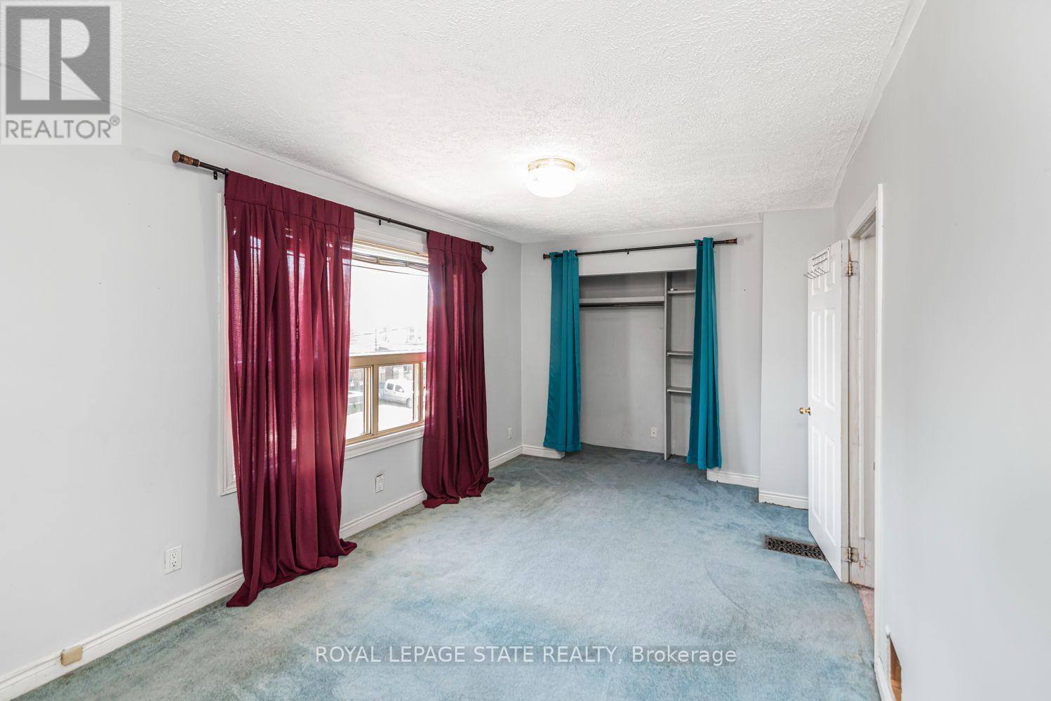 75 Kensington Avenue N Property Photo 25