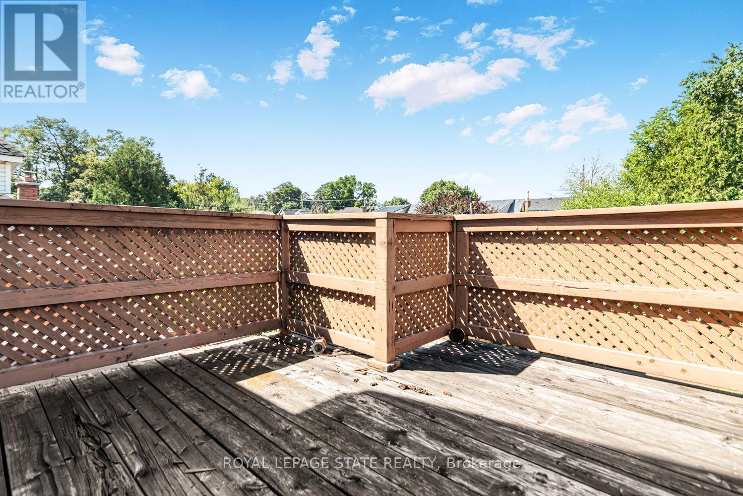 75 Kensington Avenue N Property Photo 35
