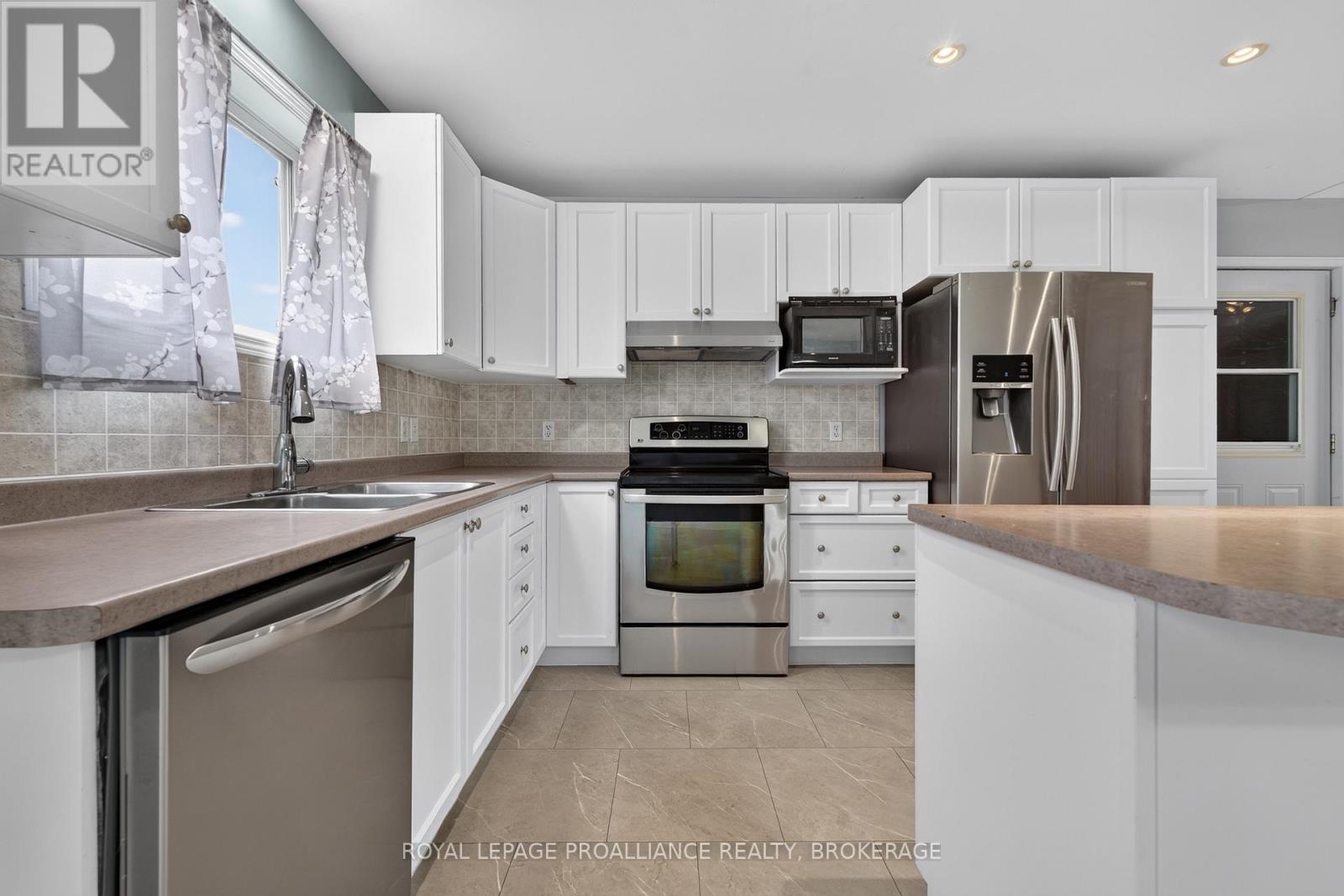 1023 Browns Road Property Photo 10