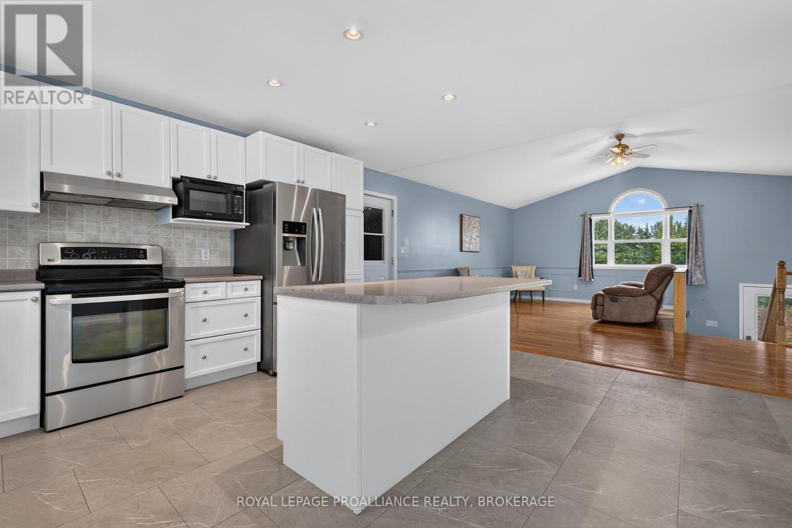 1023 Browns Road Property Photo 11