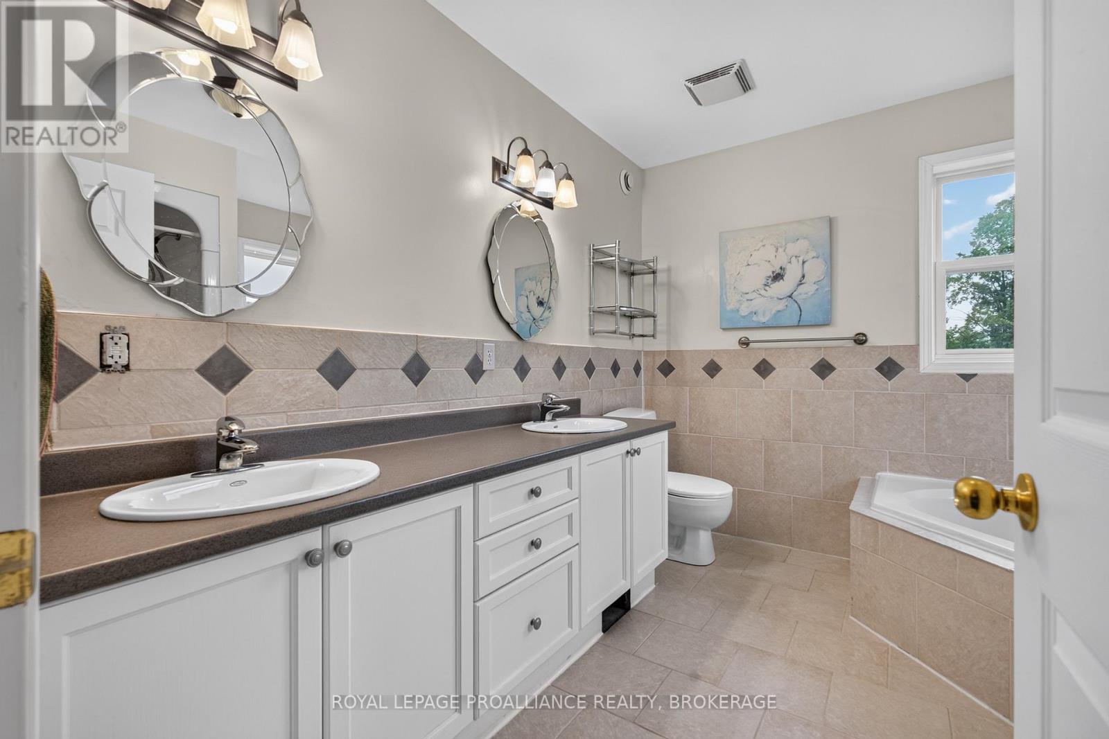 1023 Browns Road Property Photo 17
