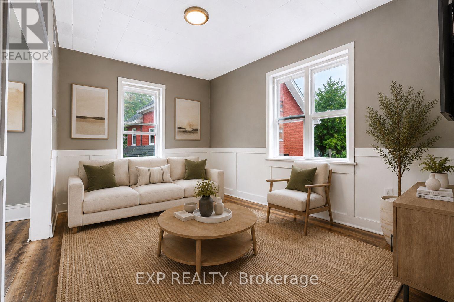 119 Beckwith Street N Property Photo 3