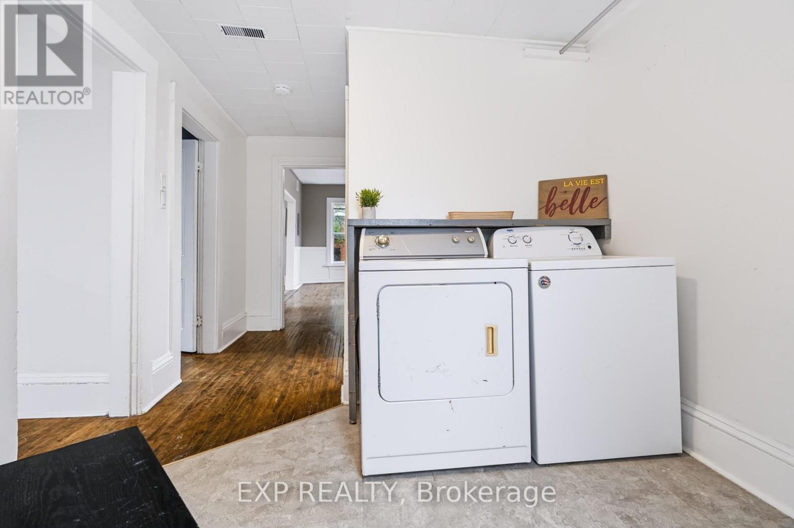 119 Beckwith Street N Property Photo 10