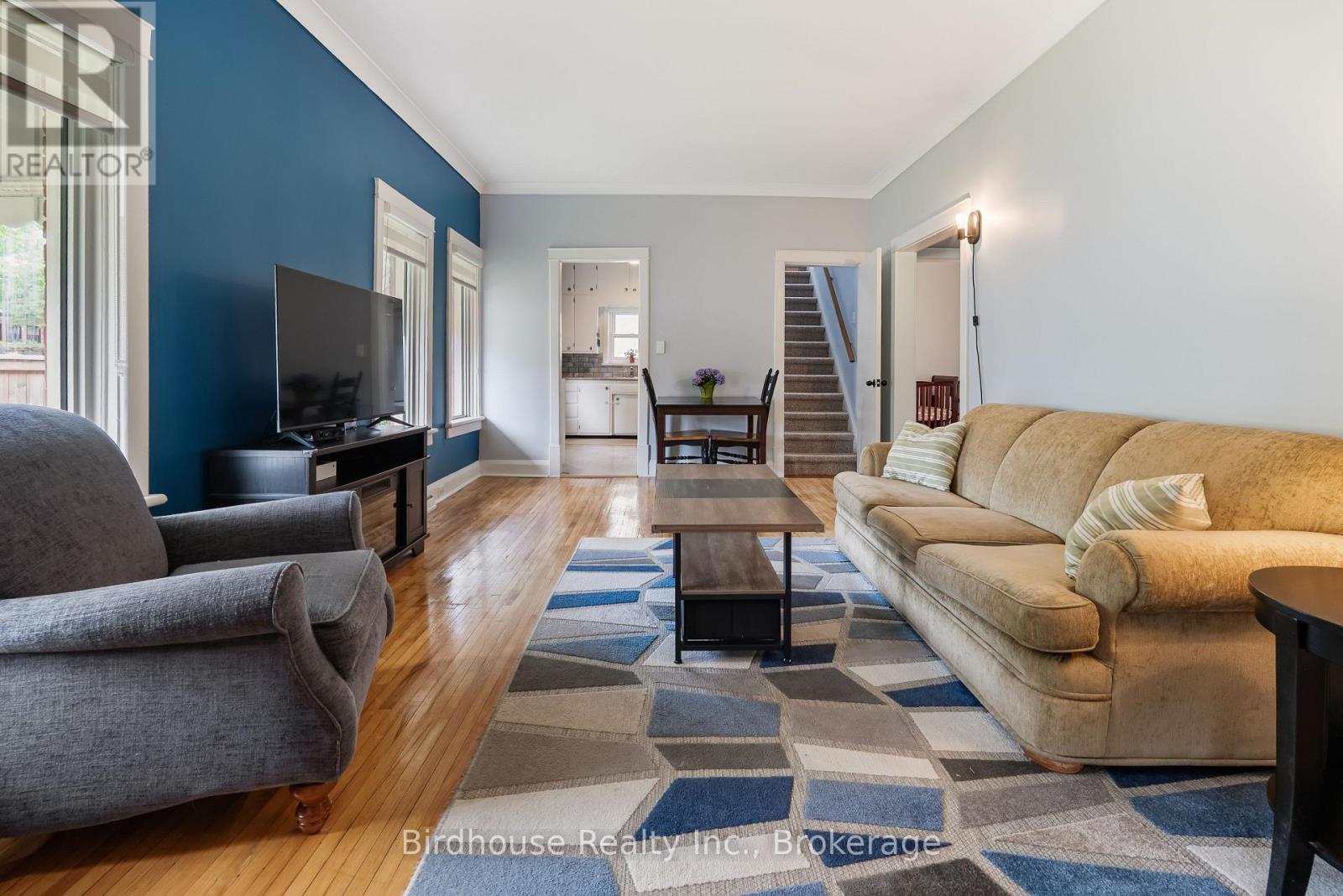 60 Wellington Street Property Photo 6