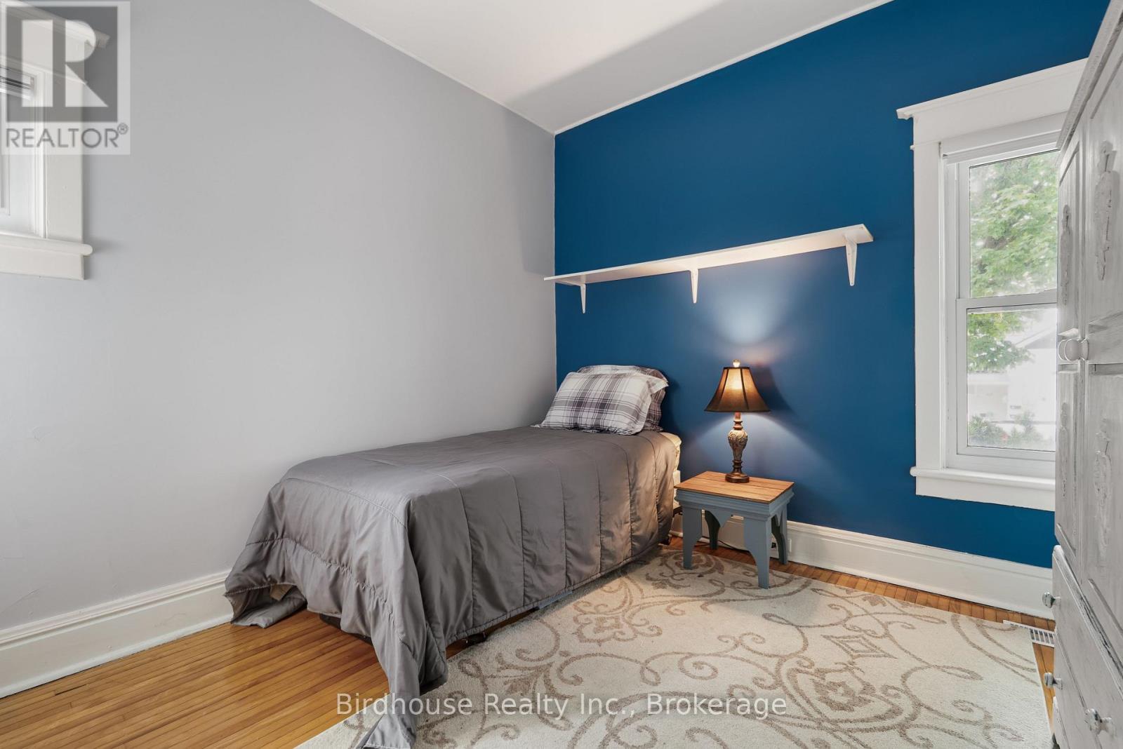 60 Wellington Street Property Photo 18