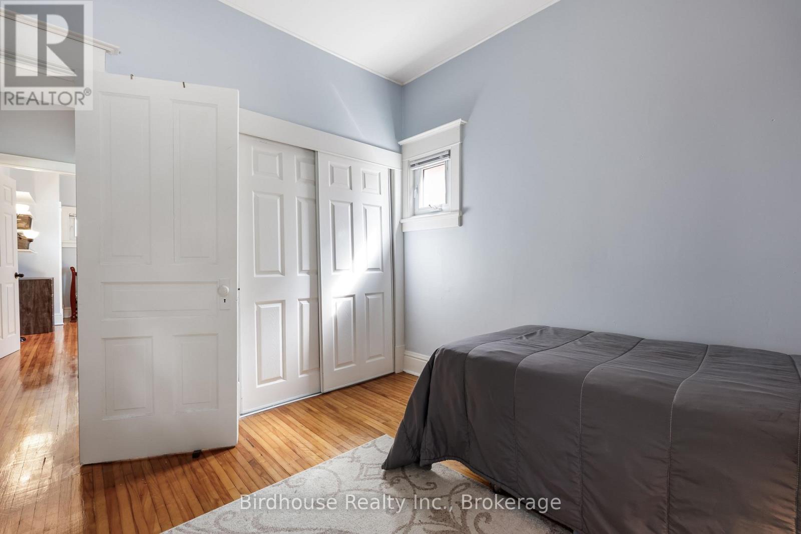 60 Wellington Street Property Photo 19