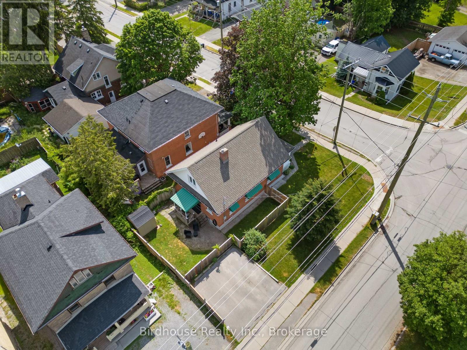 60 Wellington Street Property Photo 28