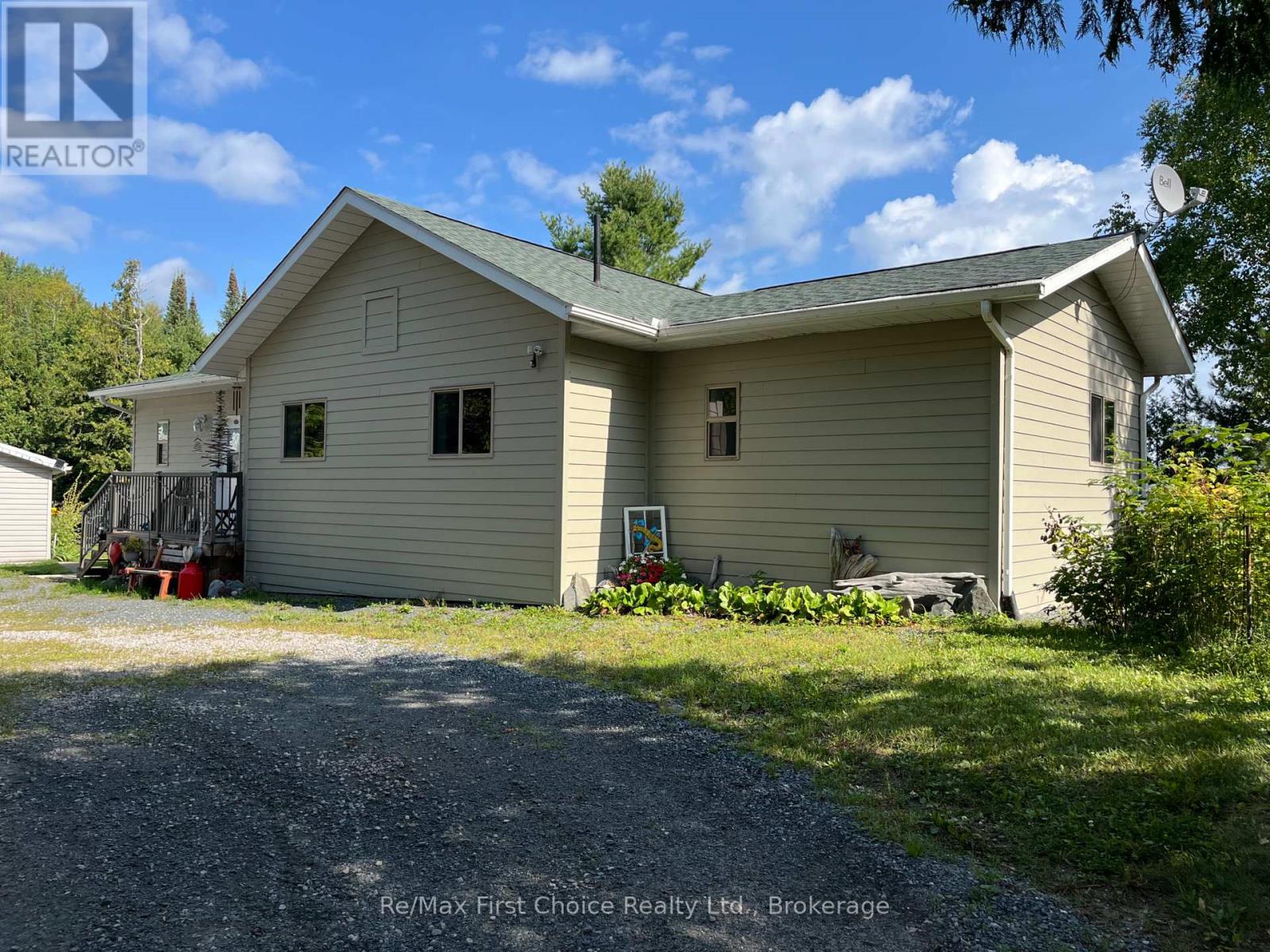 291 Bernier Beach Boulevard Property Photo 3