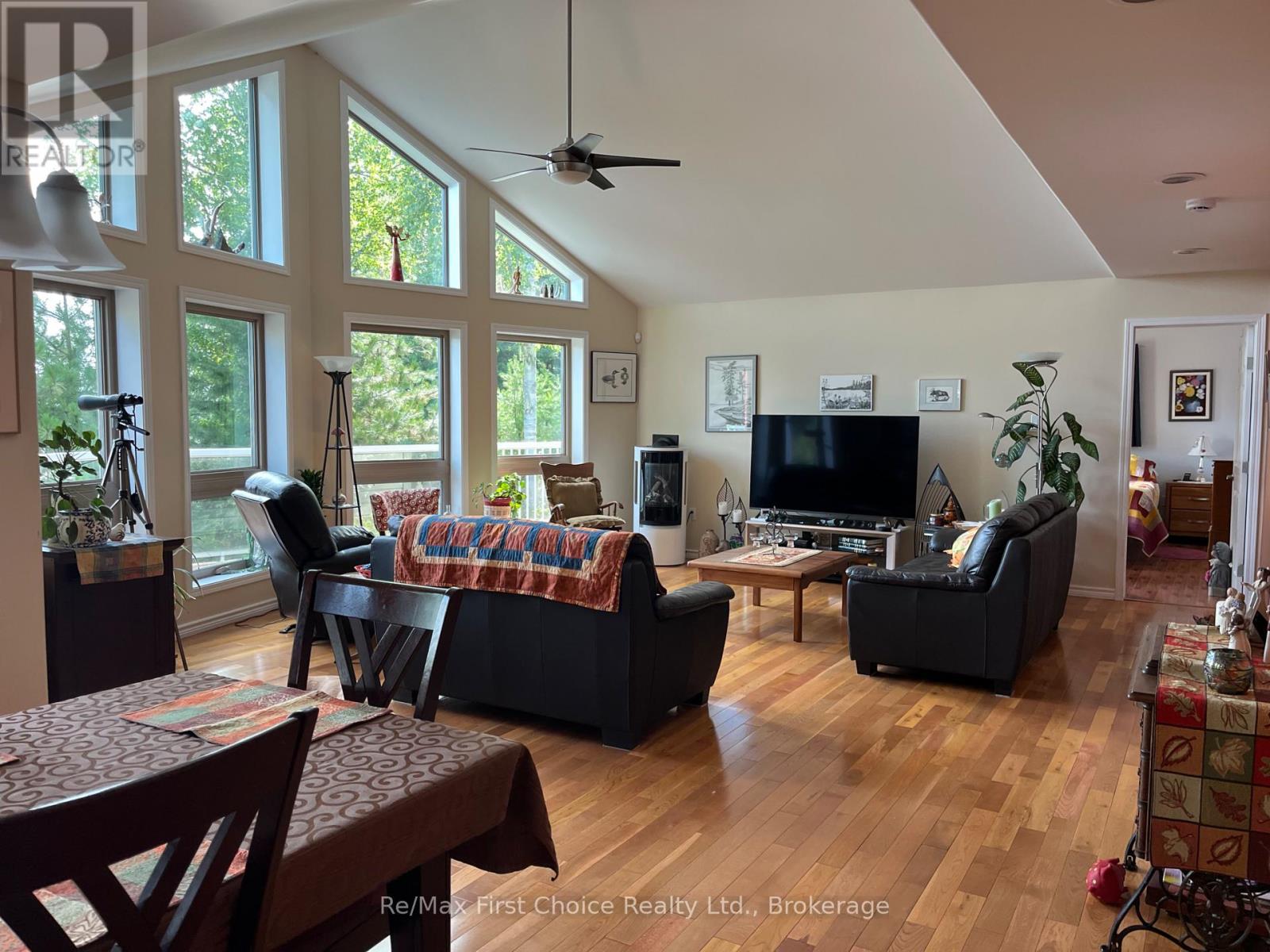 291 Bernier Beach Boulevard Property Photo 5