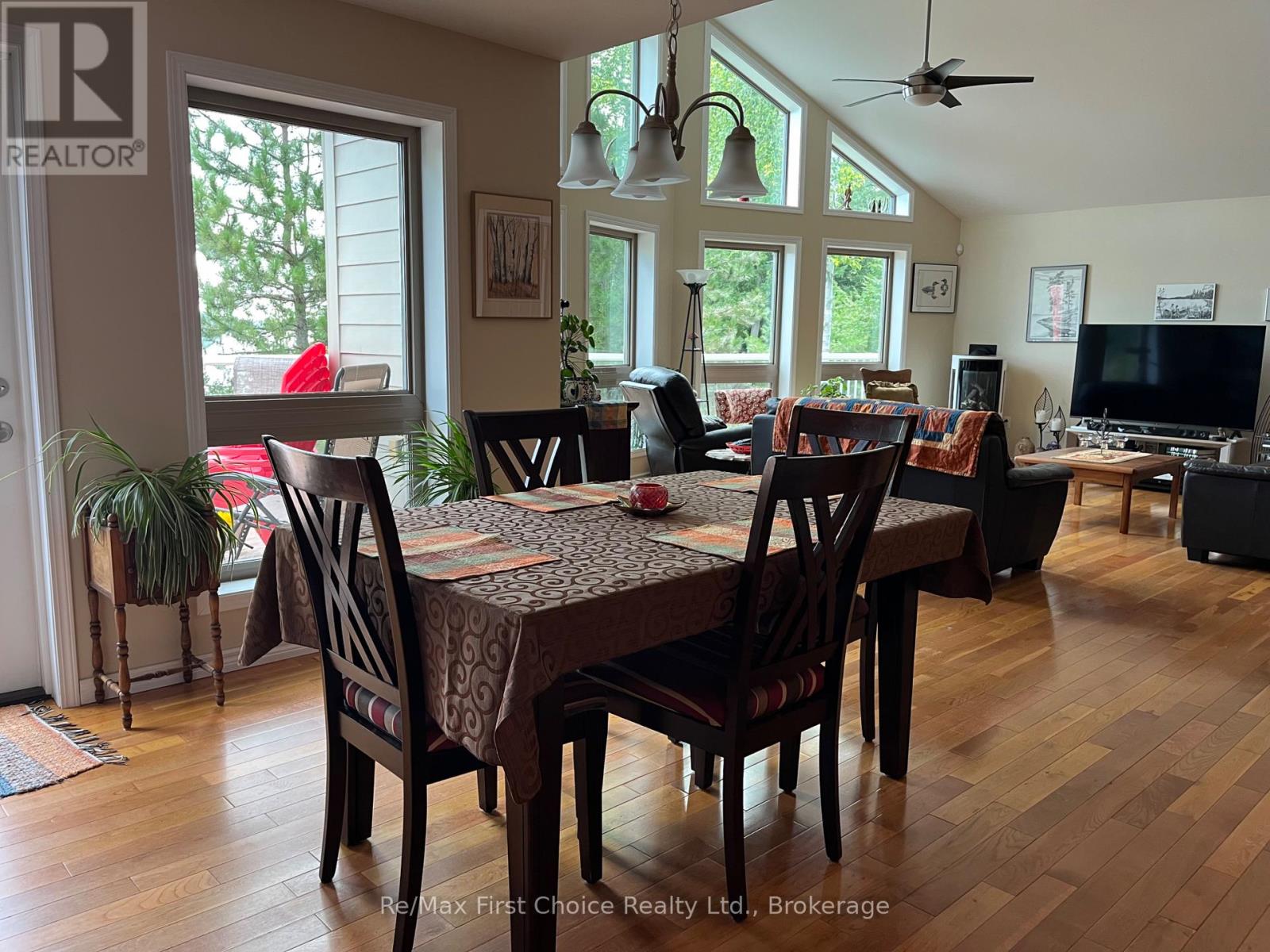 291 Bernier Beach Boulevard Property Photo 8
