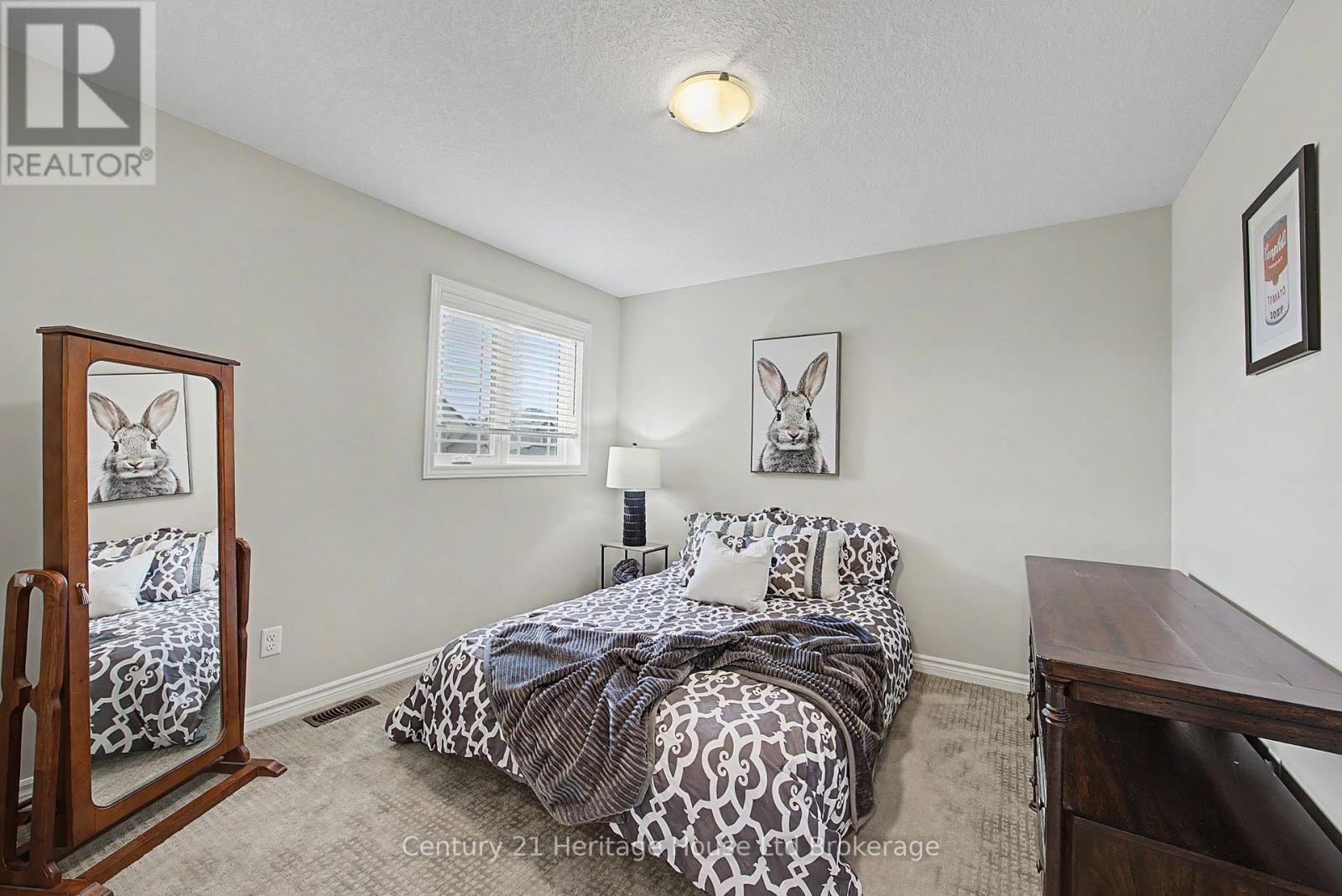91 Boyd Boulevard Property Photo 25