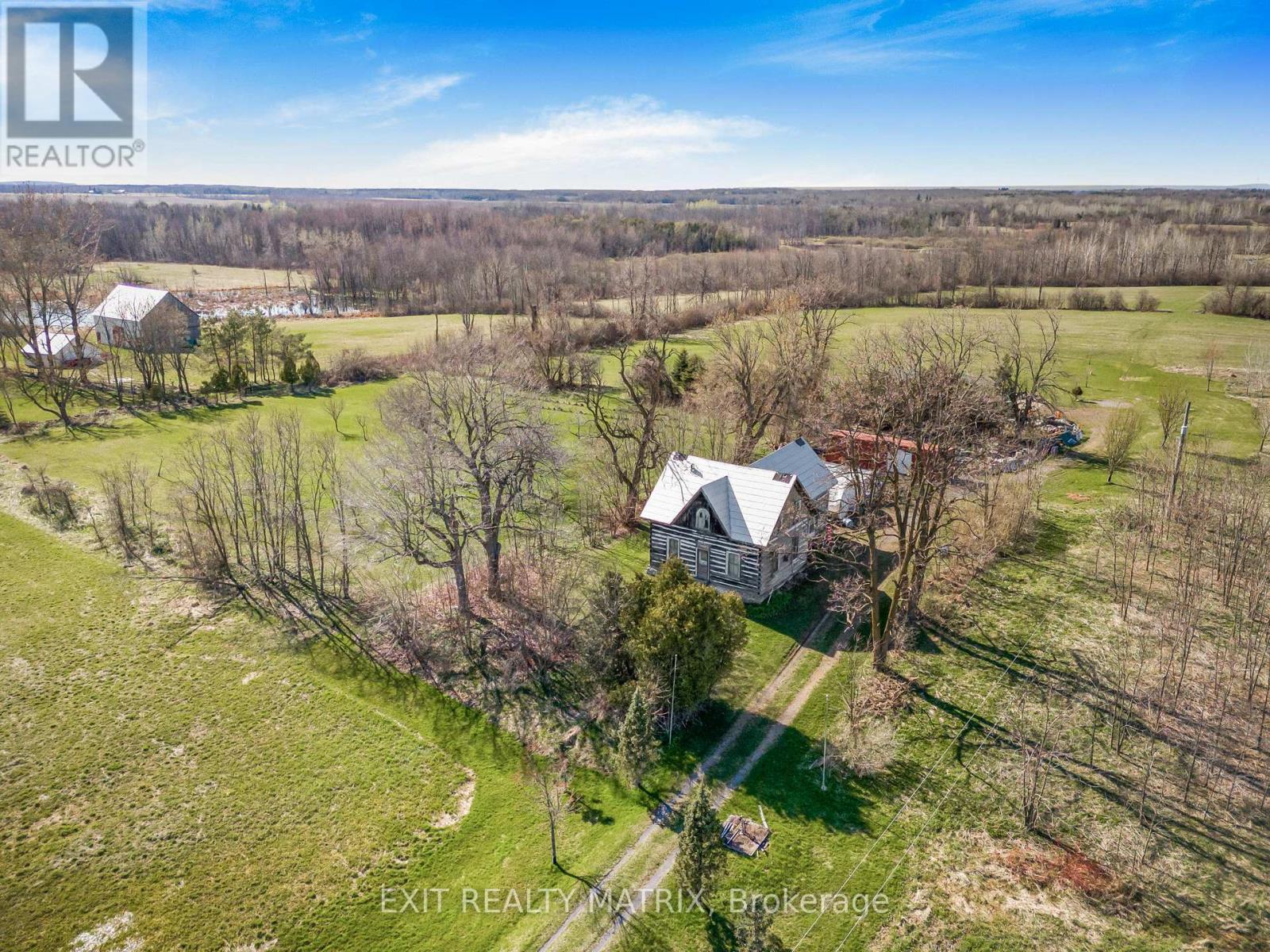 19209 Kenyon Concession 7 Road Property Photo 6