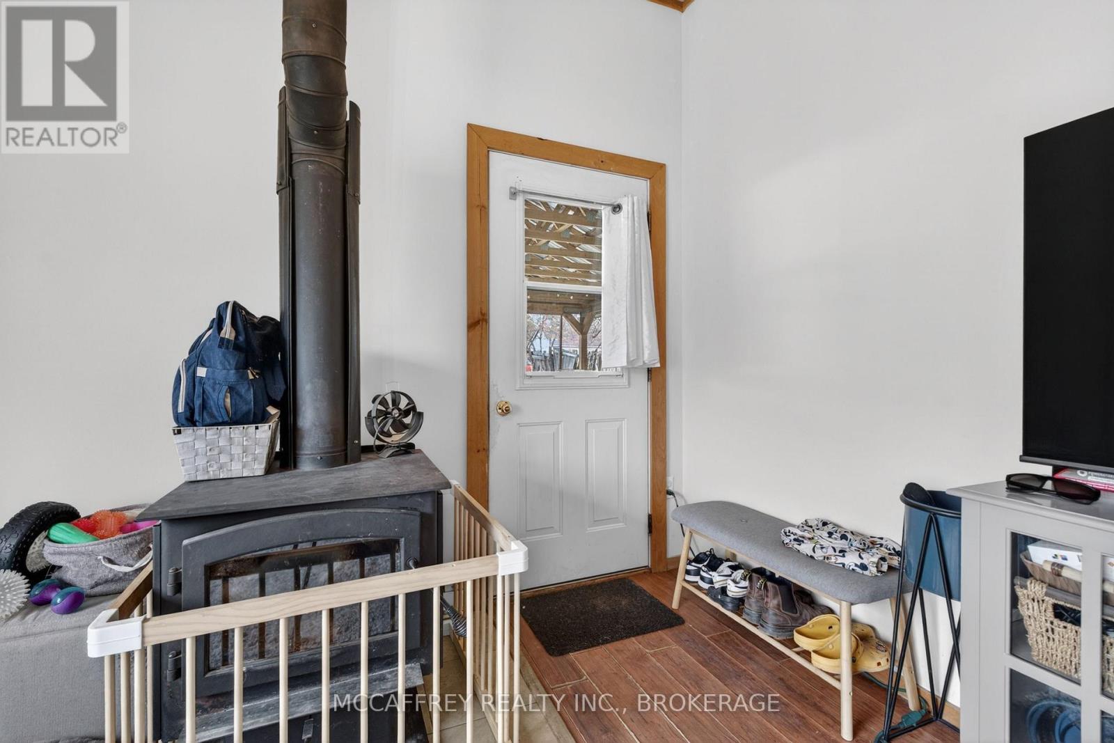 14 Glastonbury Road Property Photo 4