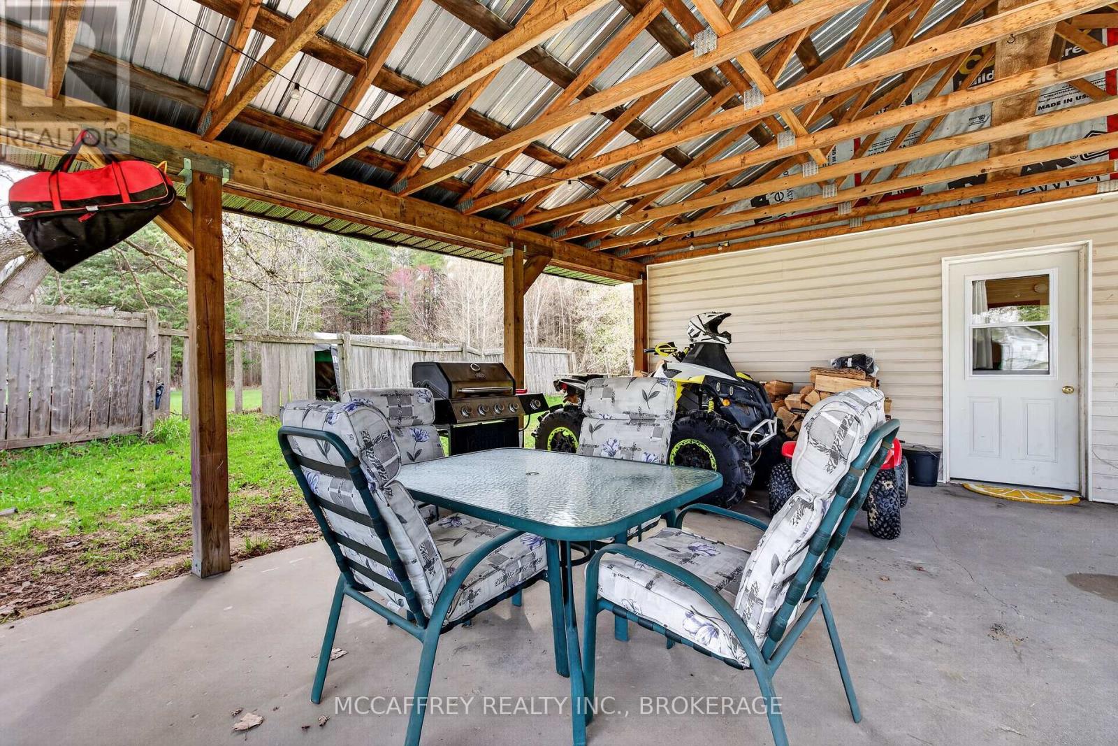 14 Glastonbury Road Property Photo 21