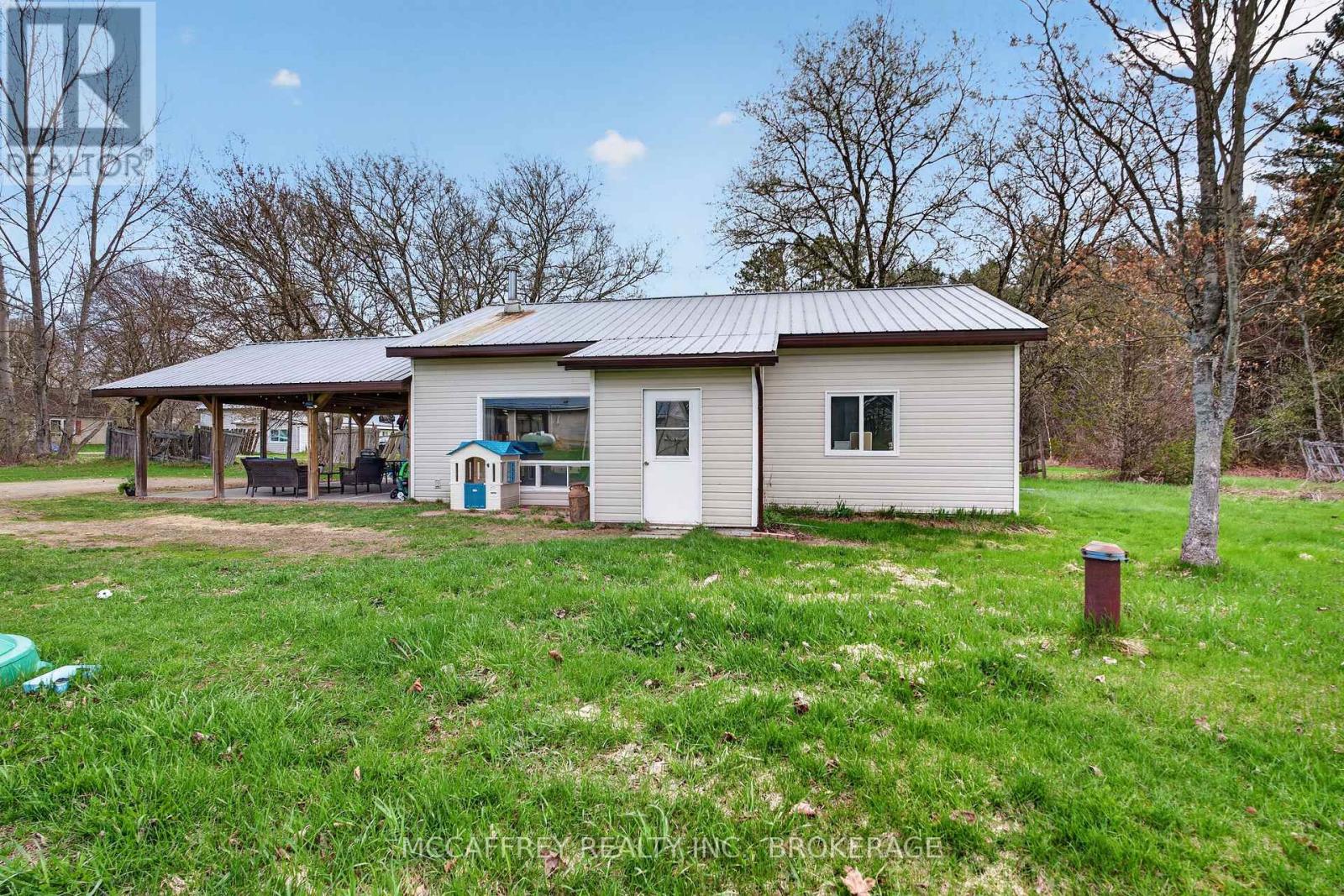 14 Glastonbury Road Property Photo 31
