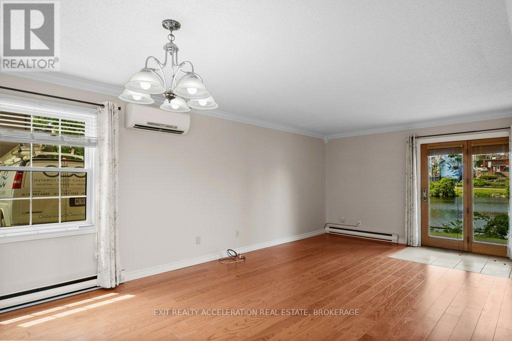 103 - 11 Centre Street S Property Photo 11
