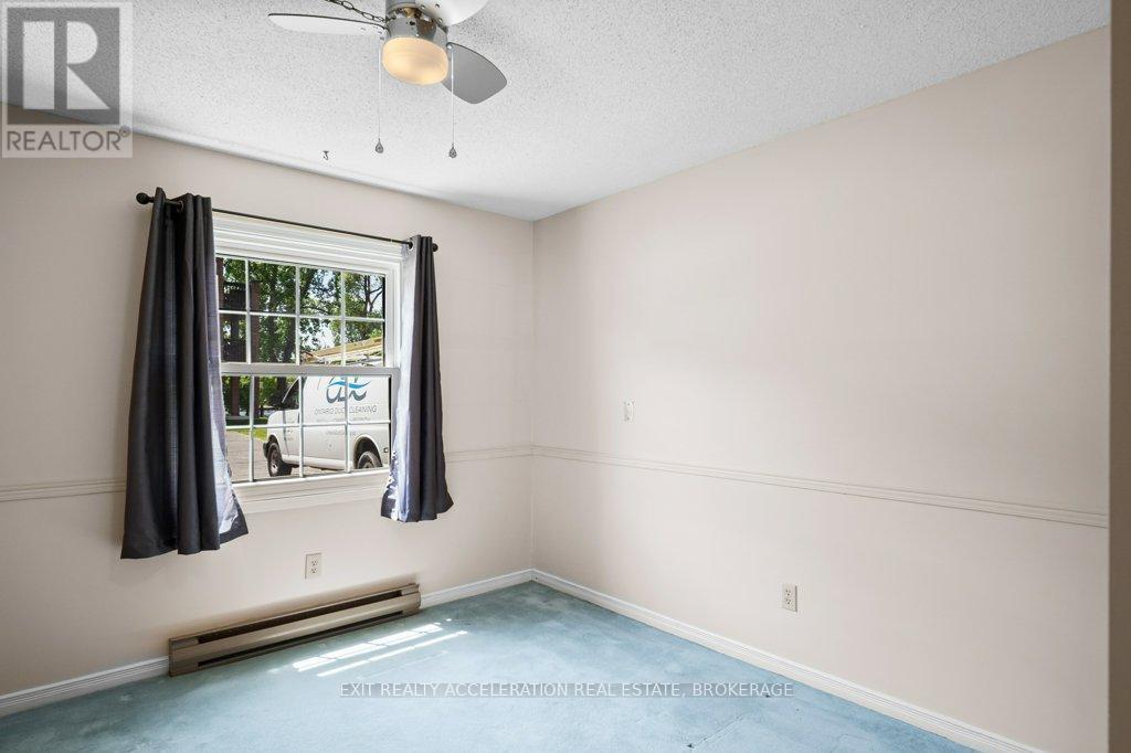103 - 11 Centre Street S Property Photo 24