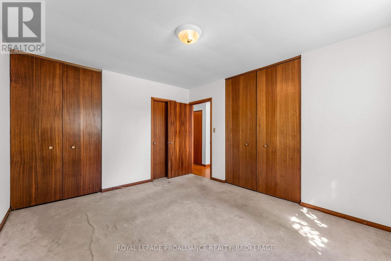 421 Windward Place Property Photo 20