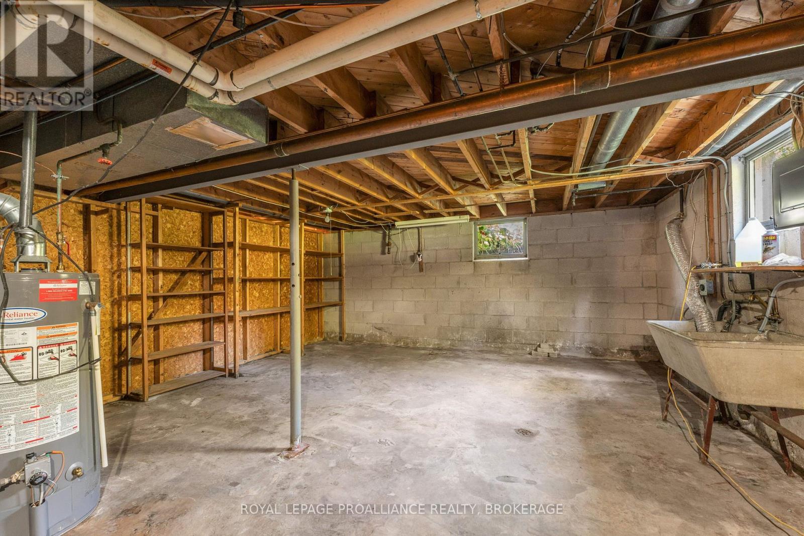 421 Windward Place Property Photo 31