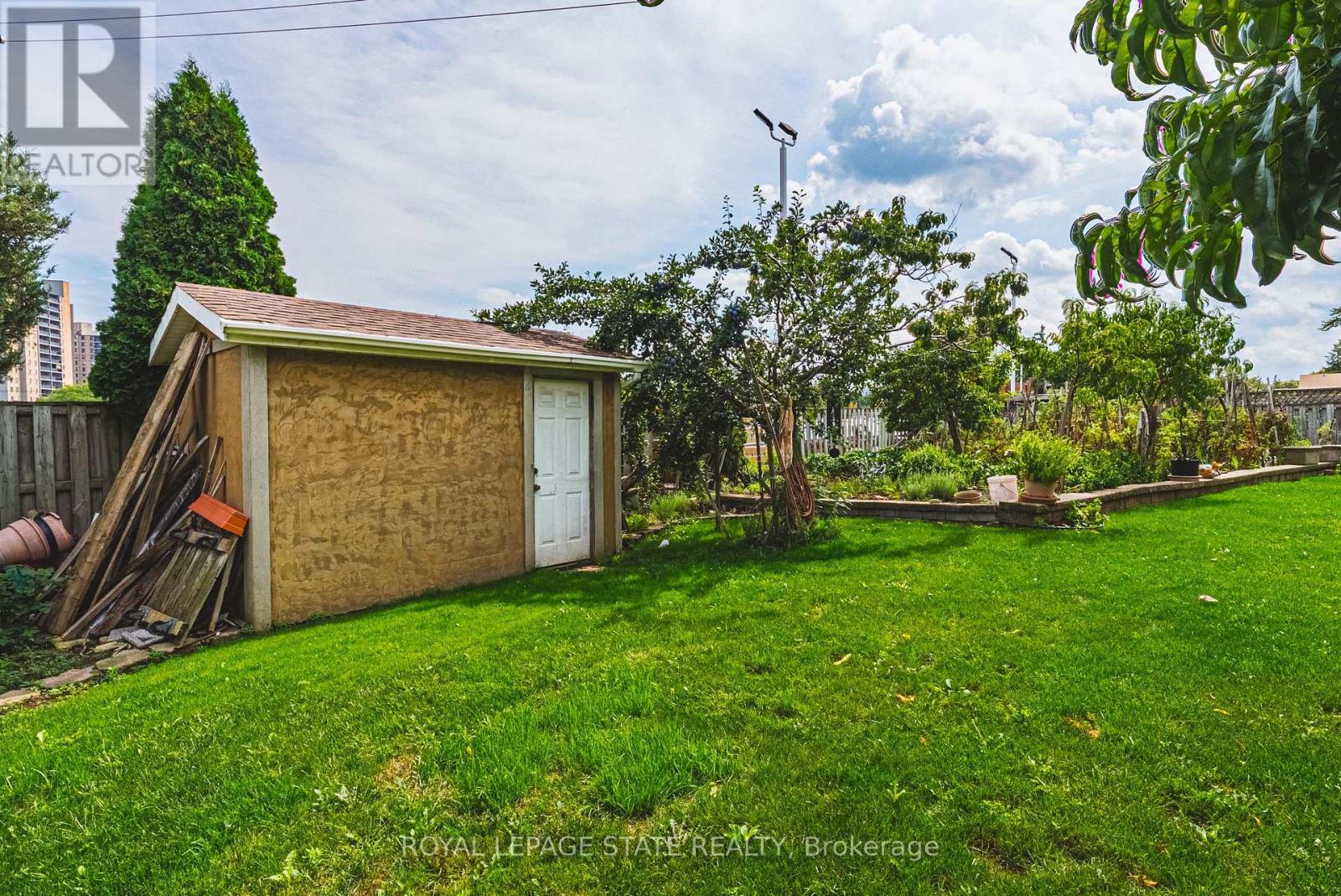 90 Fairington Crescent Property Photo 45